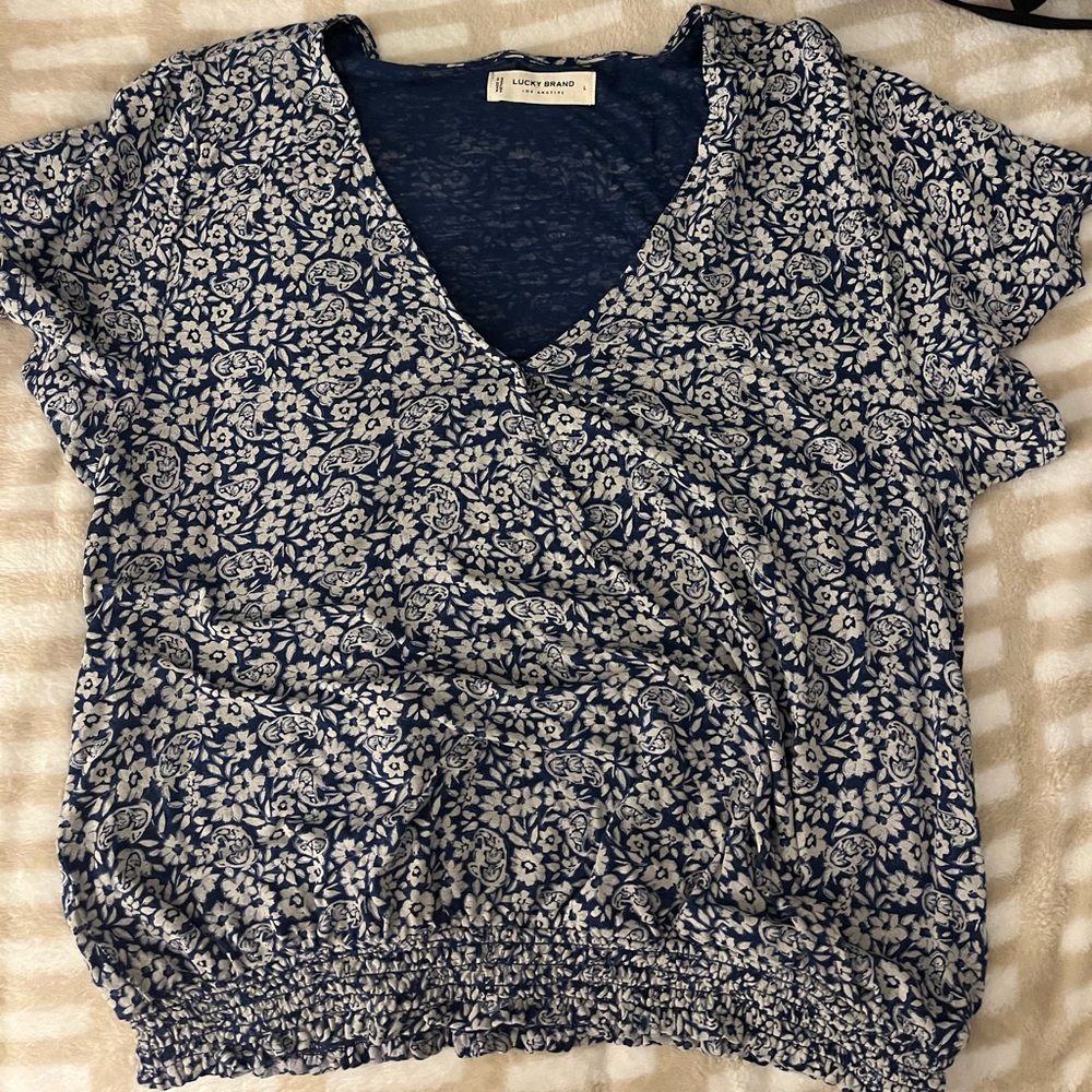 Lucky Brand Blue and White Flower Print Blouse- Large
